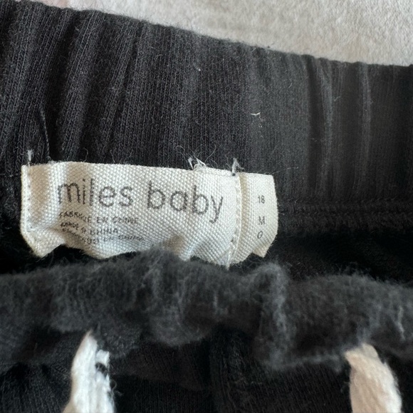 Black Boy Shorts Bundle of 2, size 18 months (Cat & Jack/ Miles Baby) - Picture 5 of 9